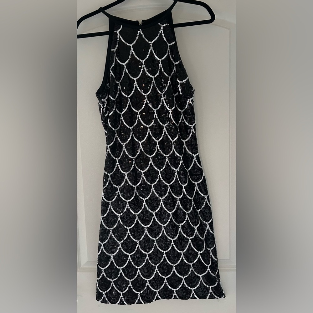 BLACK AND WHITE SEQUIN COCKTAIL COCKTAIL DRESS